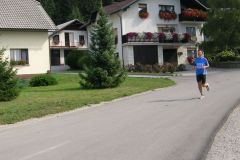 1tpbkatja_22_20090914_2083704535